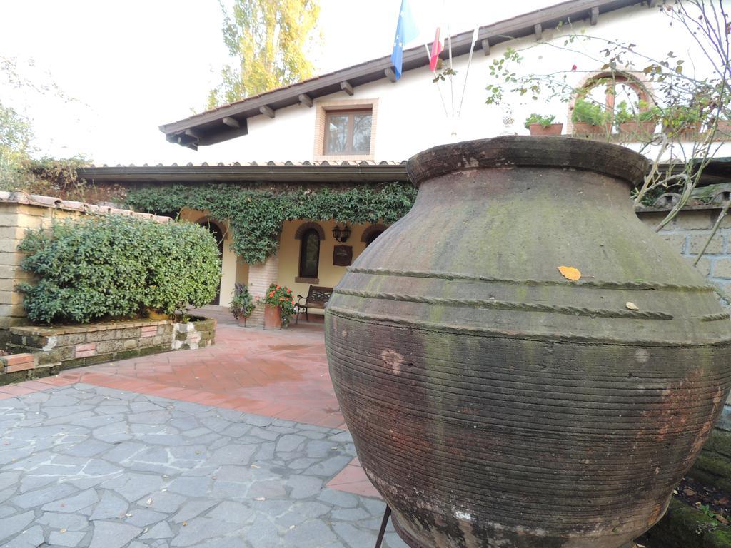 Country Relais I Due Laghi Villa Anguillara Sabazia Bagian luar foto