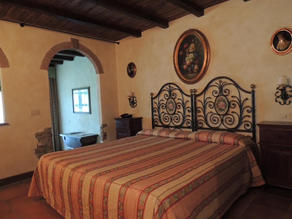 Country Relais I Due Laghi Villa Anguillara Sabazia Ruang foto