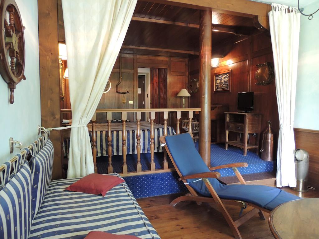 Country Relais I Due Laghi Villa Anguillara Sabazia Ruang foto