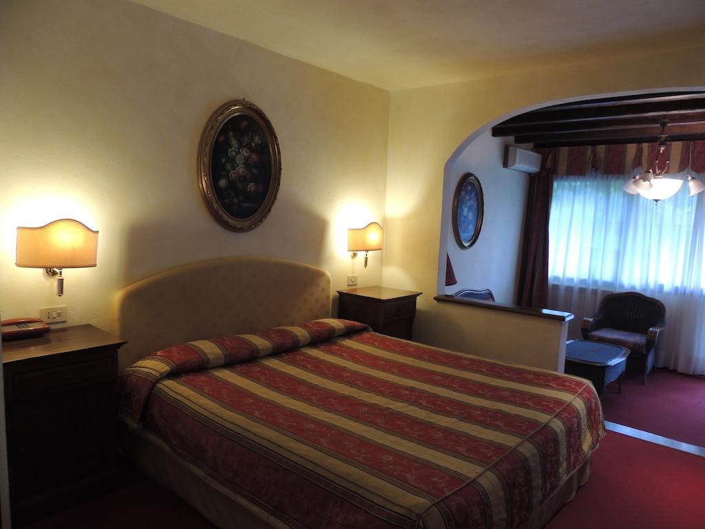 Country Relais I Due Laghi Villa Anguillara Sabazia Ruang foto
