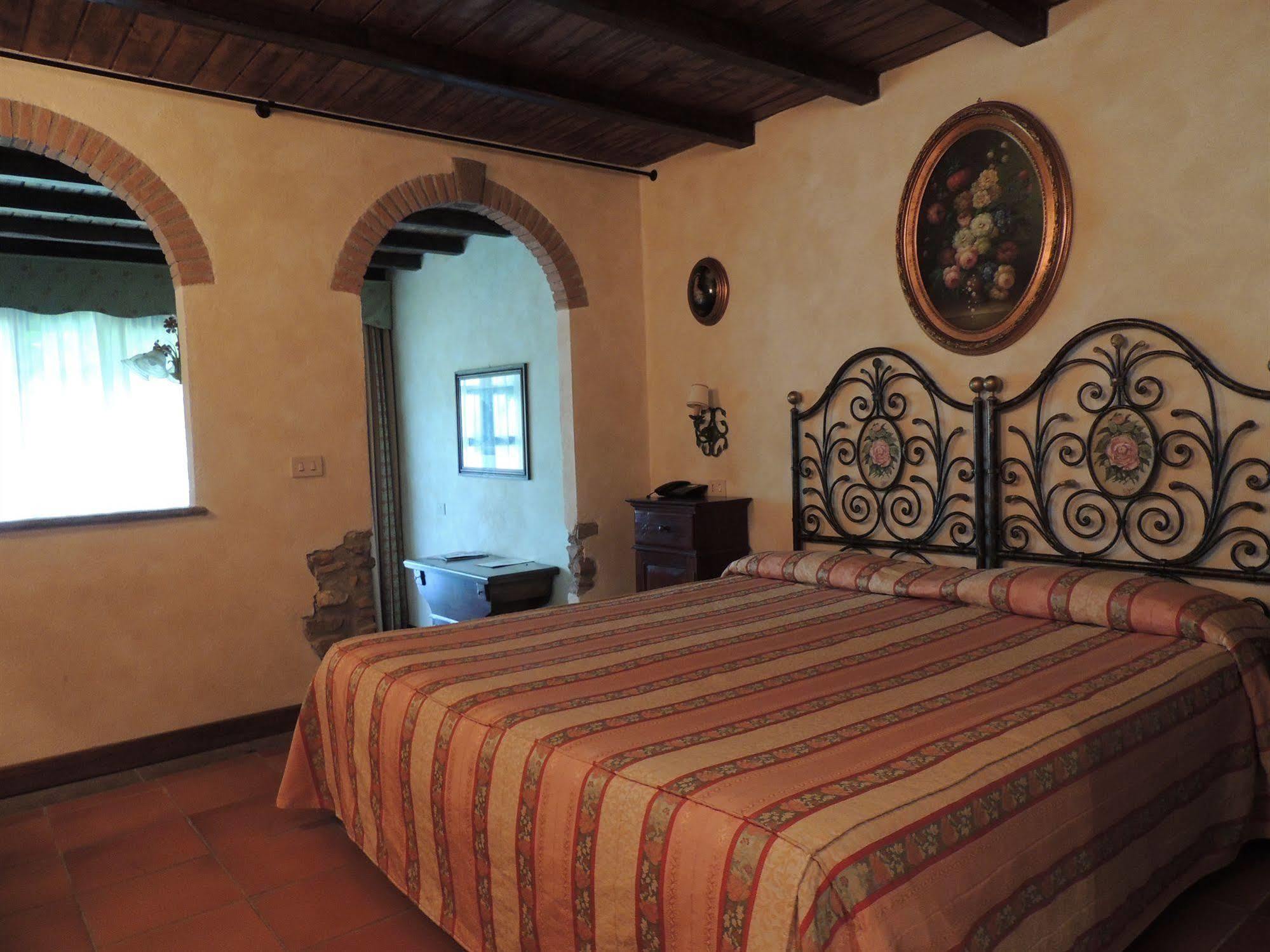 Country Relais I Due Laghi Villa Anguillara Sabazia Bagian luar foto