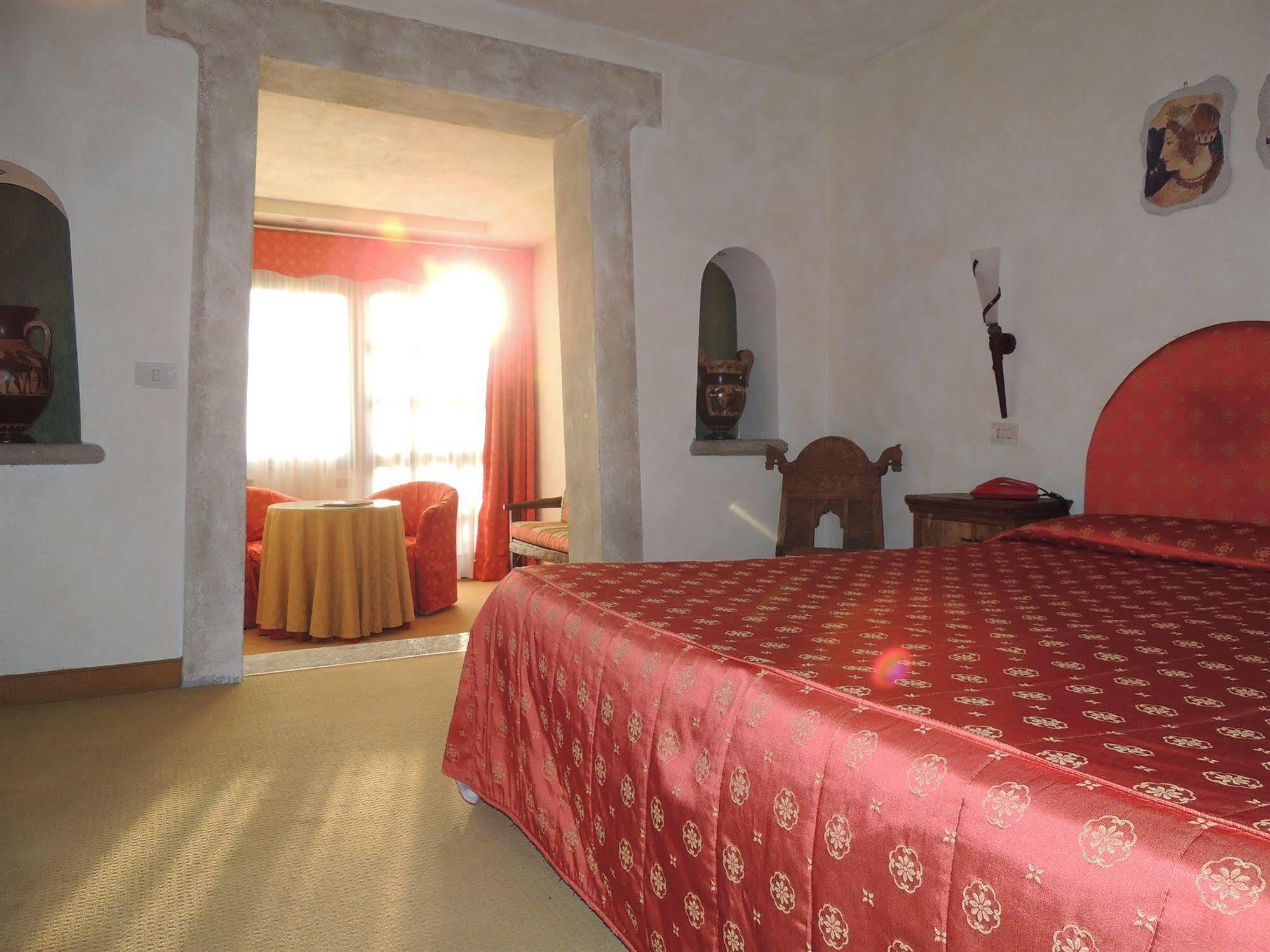 Country Relais I Due Laghi Villa Anguillara Sabazia Bagian luar foto